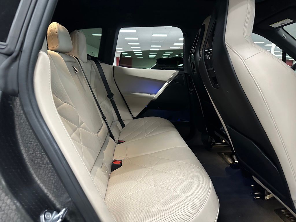 2023 BMW iX Base - Photo 31