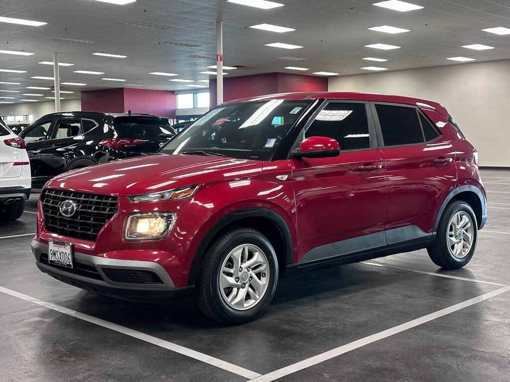 Used 2021 Hyundai Venue SE SUV