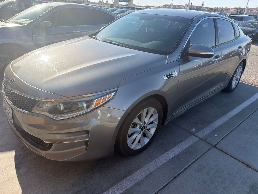 2016 Kia Optima EX AT's photo