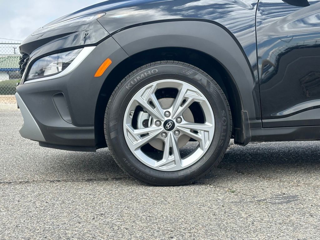 2022 Hyundai Kona SEL - Photo 11