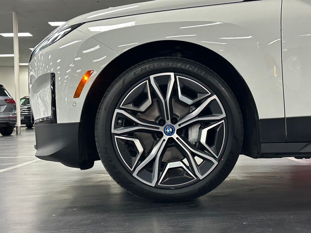 2023 BMW iX Base - Photo 12