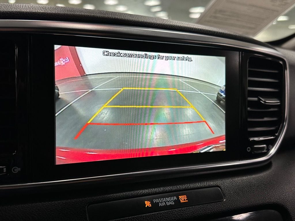 2022 Kia Sportage EX - Photo 23
