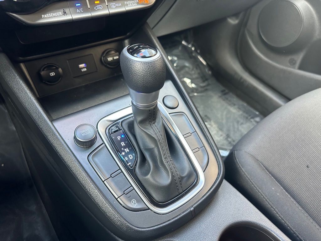 2022 Hyundai Kona SEL - Photo 21