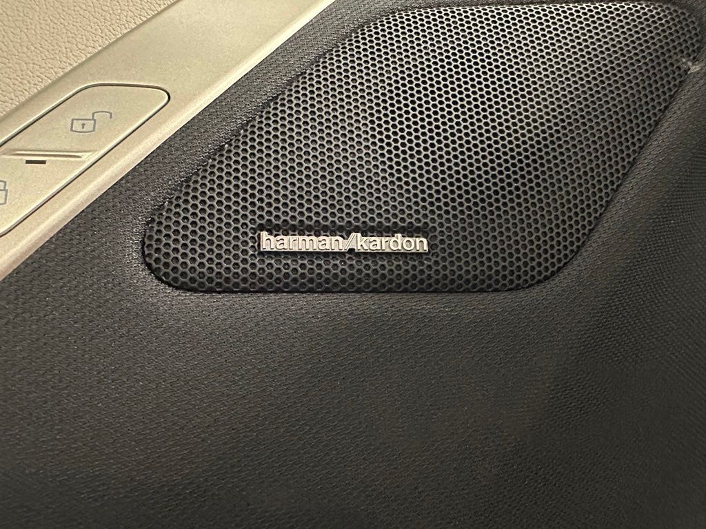 2023 BMW iX Base - Photo 15