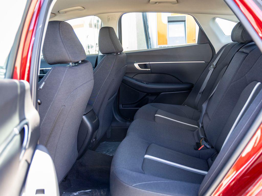 2025 Hyundai Sonata SEL - Photo 22