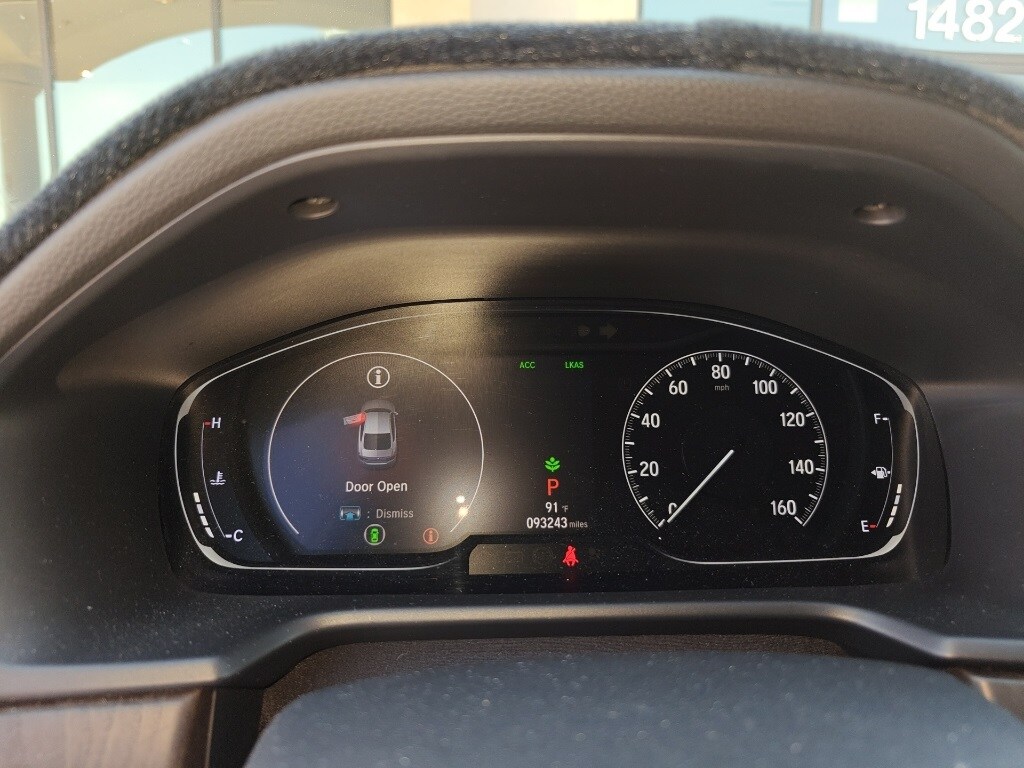 2018 Honda Accord Touring 2.0T photo 2