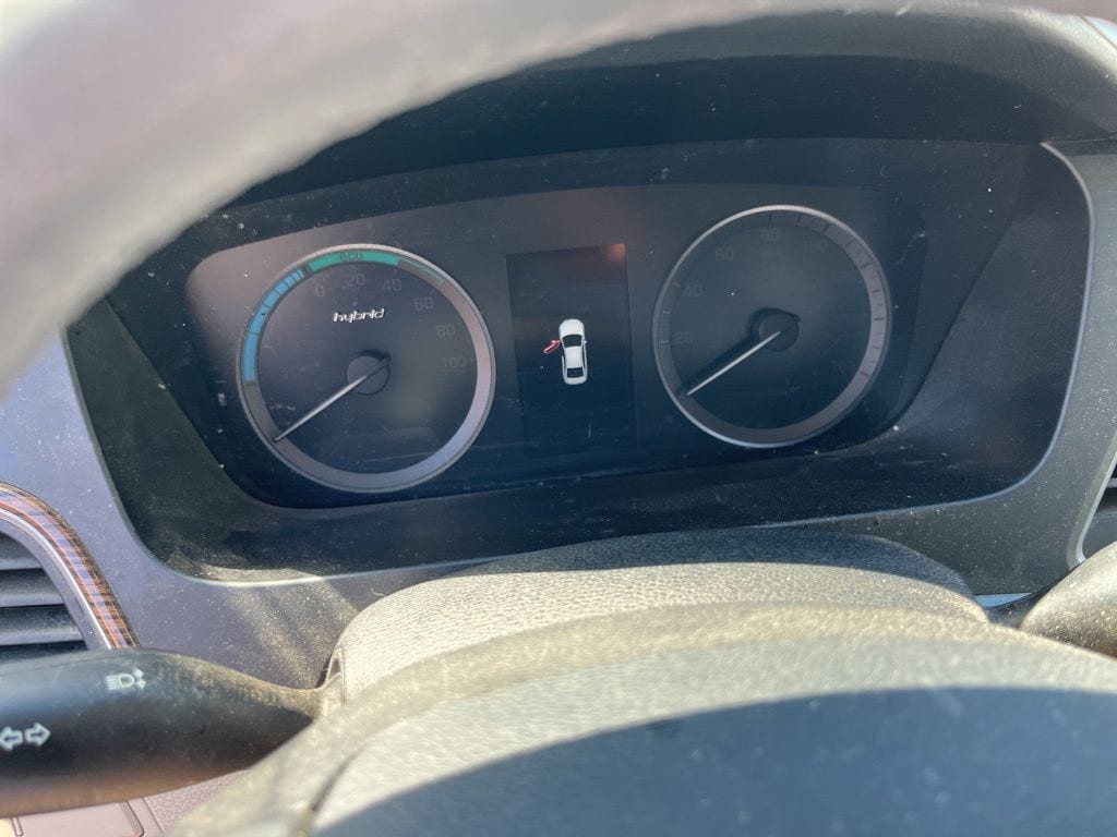Used 2017 Hyundai Sonata Hybrid Limited with VIN KMHE34L11HA051260 for sale in Victorville, CA