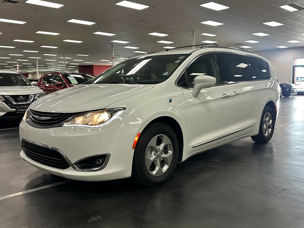 Used 2018 Chrysler Pacifica Hybrid Touring L Minivan/Van