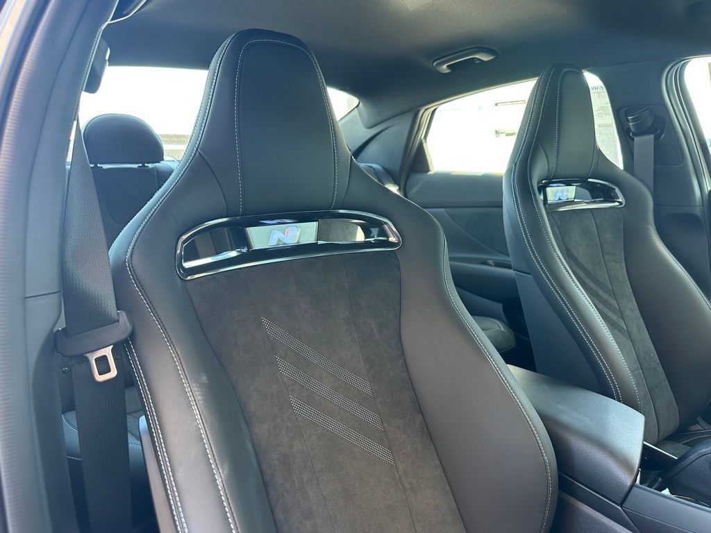 2025 Hyundai Elantra N - Photo 27