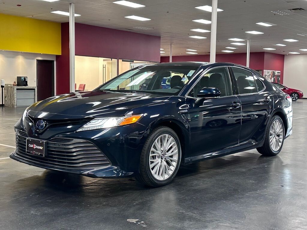 Used 2018 Toyota Camry Hybrid XLE Sedan