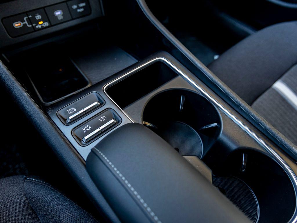 2025 Hyundai Sonata SEL - Photo 18