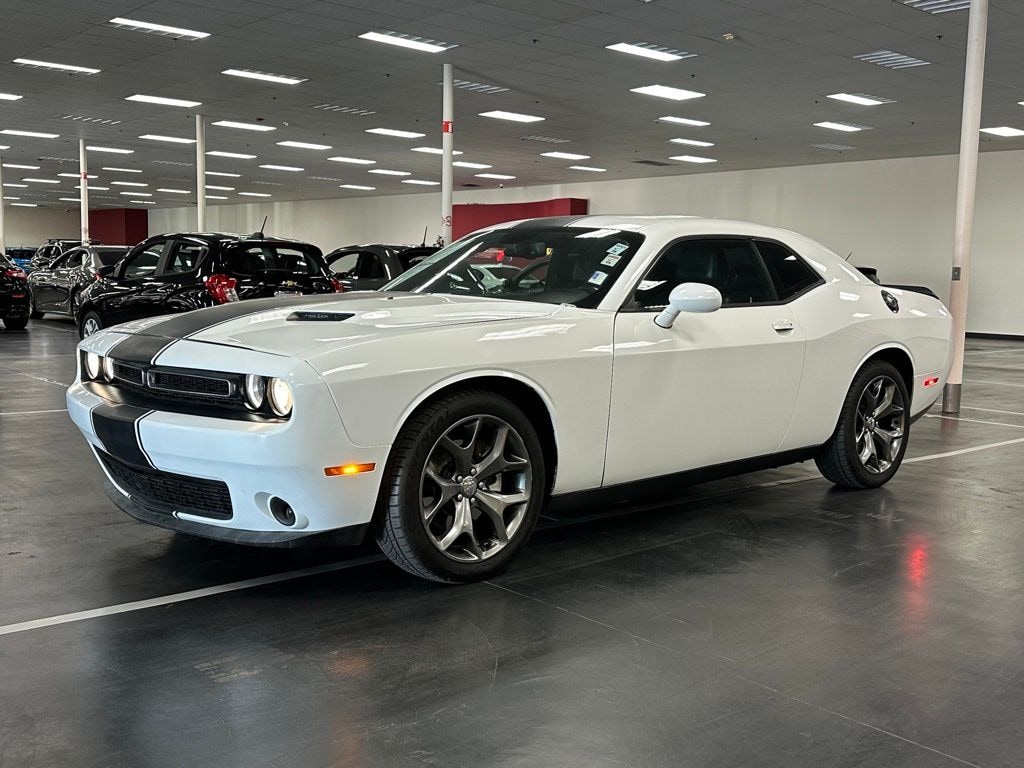 Used 2016 Dodge Challenger SXT Coupe