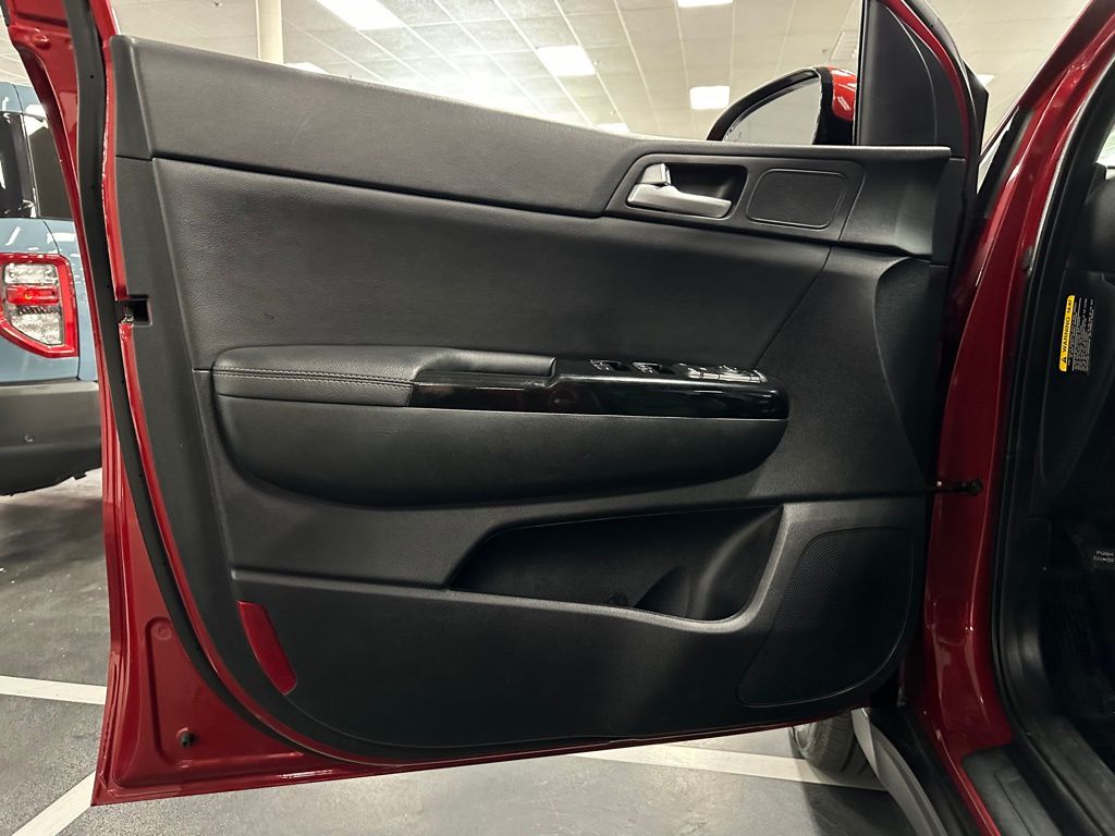 2022 Kia Sportage EX - Photo 13