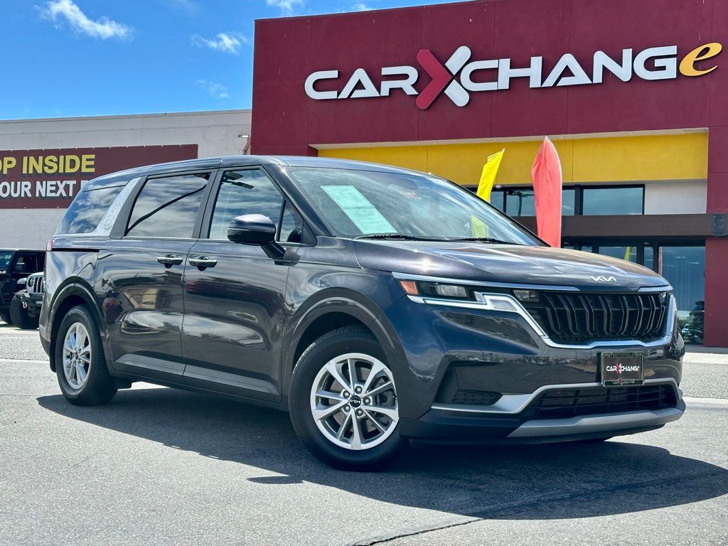 2022 Kia Sedona LX Seat Pkg's photo