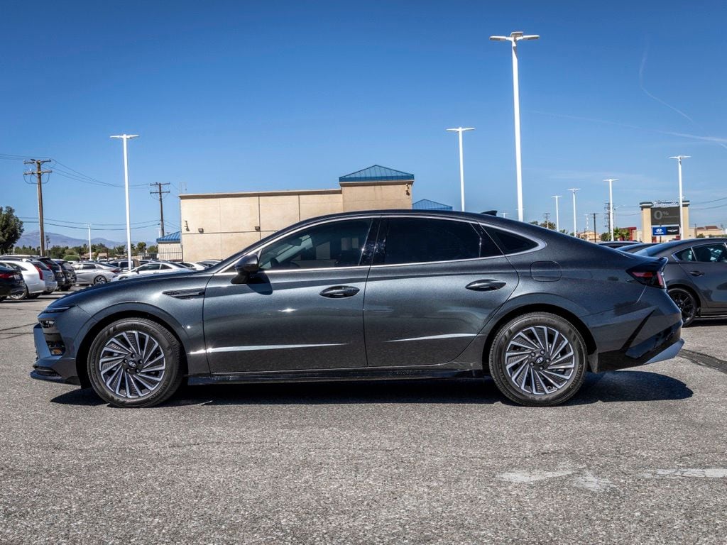 Used 2026 Hyundai Sonata Hybrid SEL Sedan