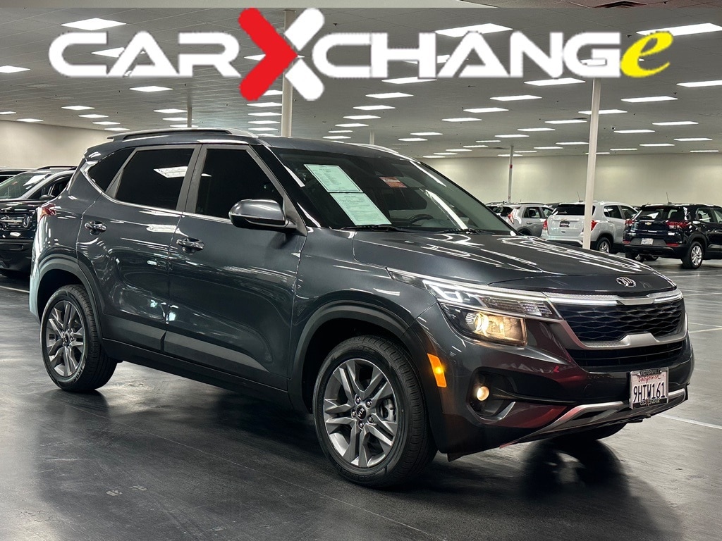 2021 Kia Seltos S's photo