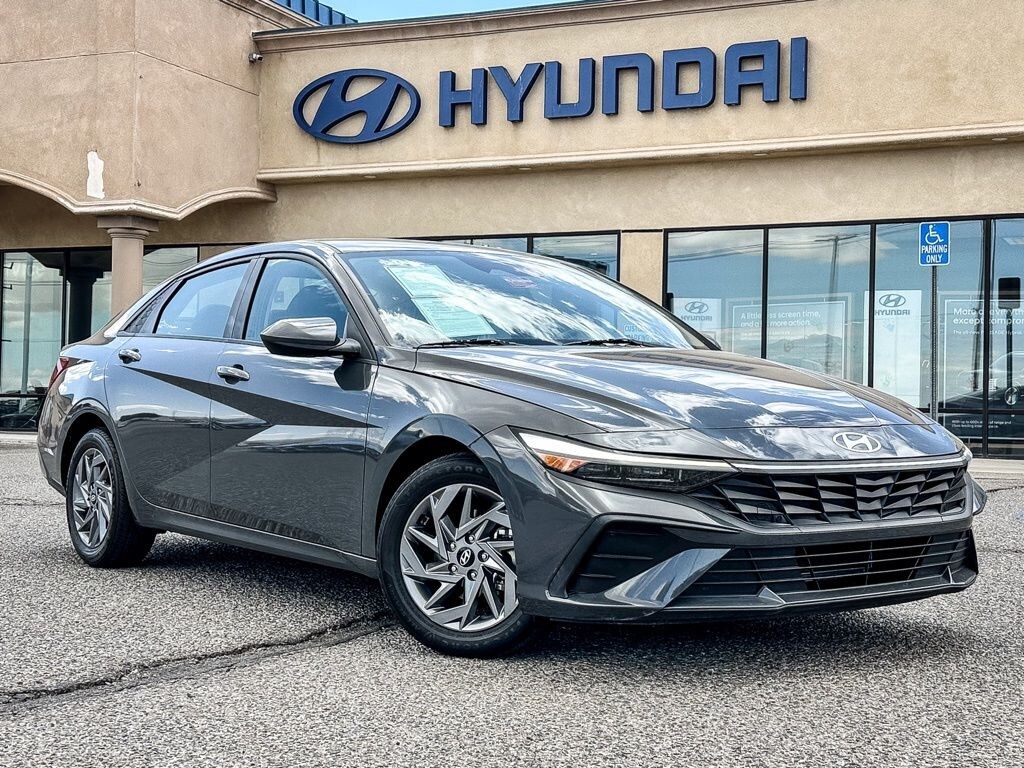 Used 2024 Hyundai Elantra SEL Sedan