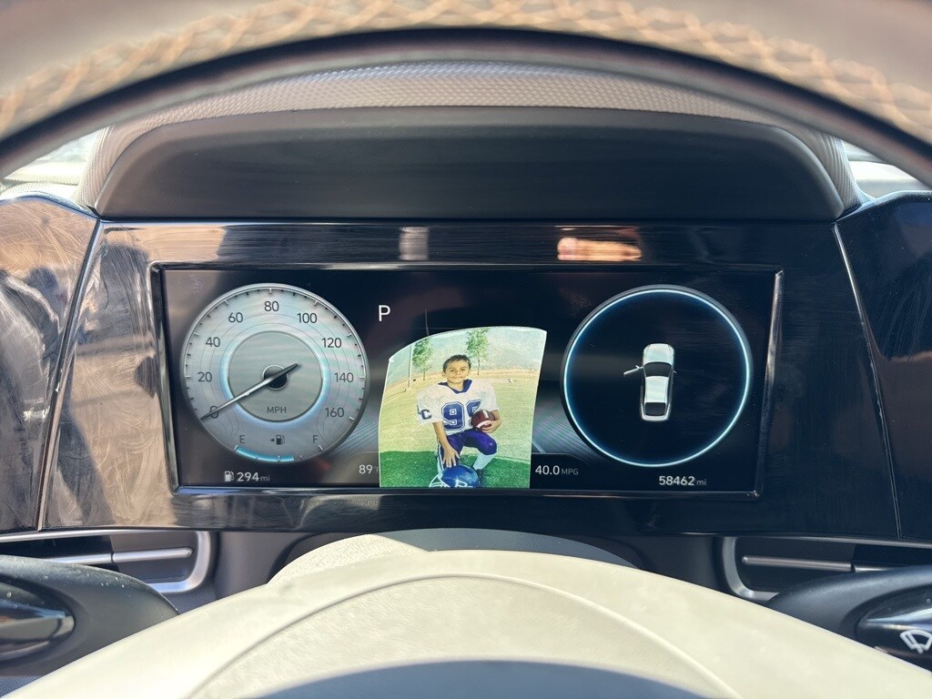 2022 Hyundai Elantra SEL photo 2