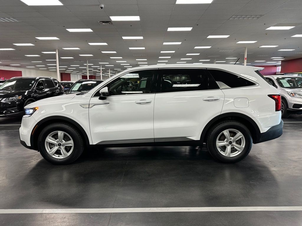Used 2021 Kia Sorento LX SUV
