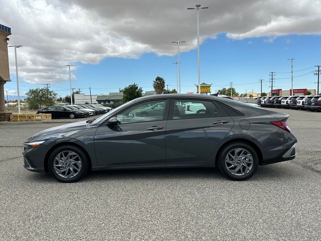 Used 2024 Hyundai Elantra SEL Sedan