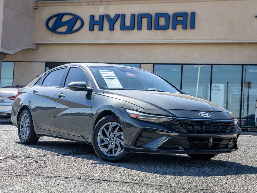 2024 Hyundai Elantra Hybrid