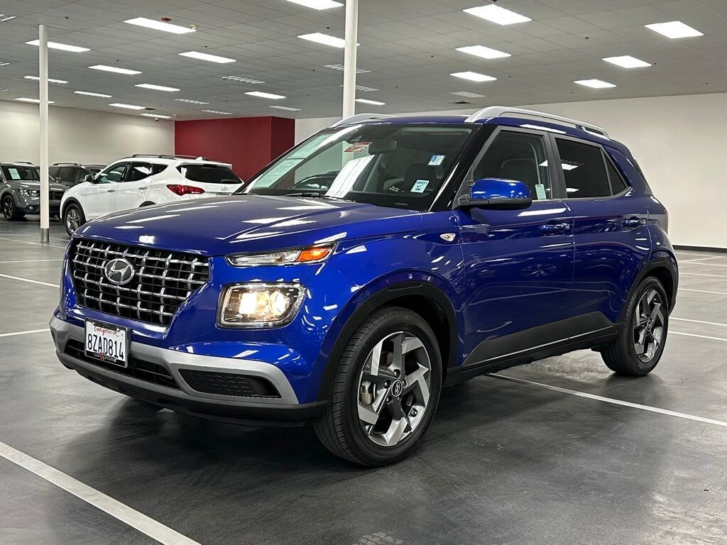 Used 2022 Hyundai Venue SEL SUV