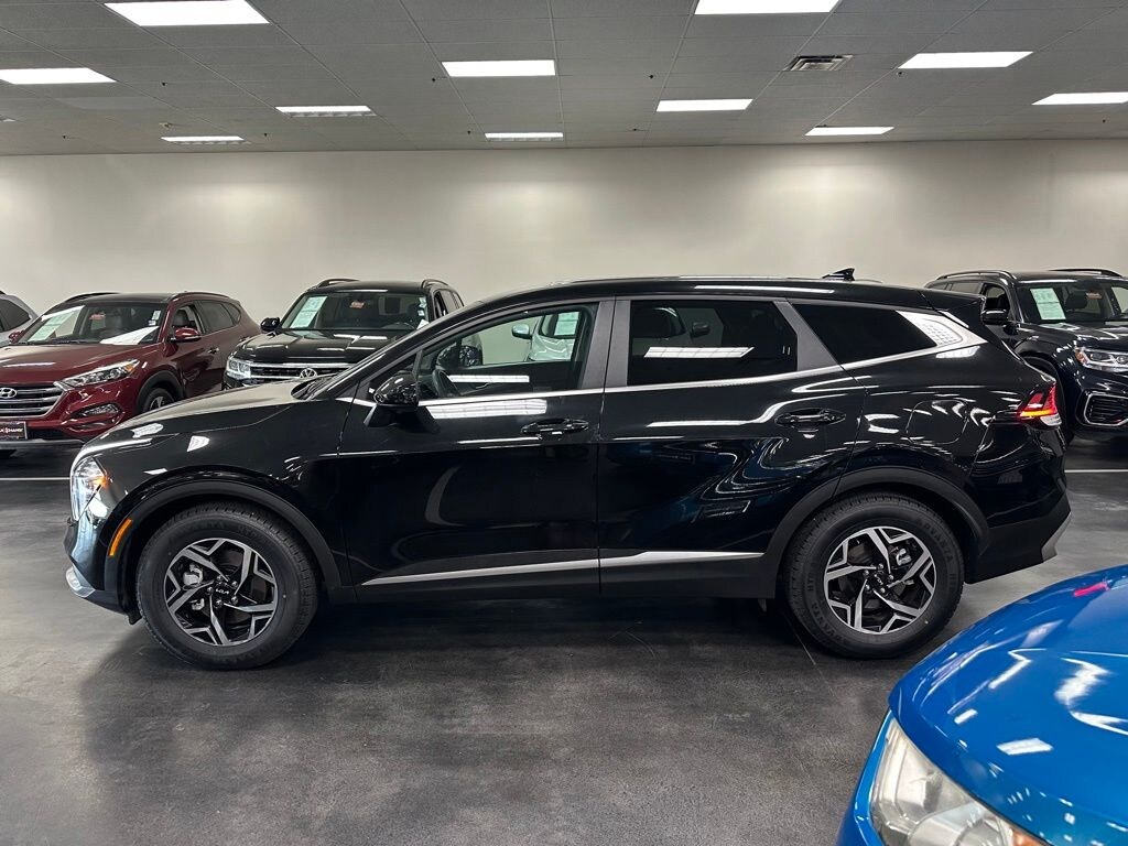 Used 2023 Kia Sportage LX SUV
