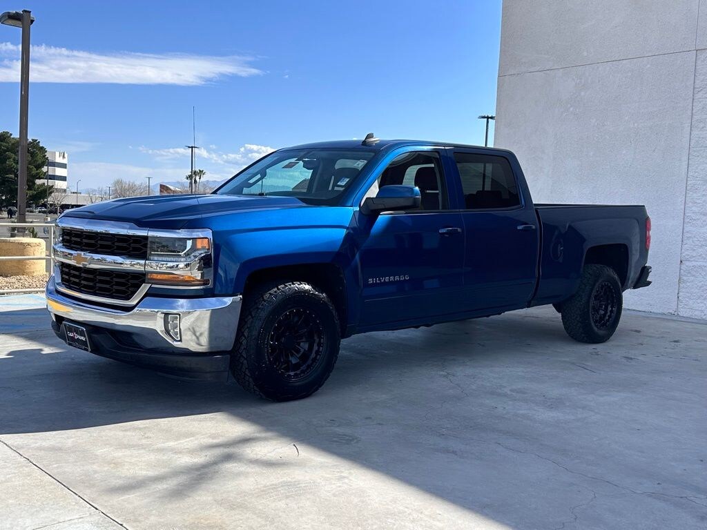 Used 2018 Chevrolet Silverado 1500 LT w/1LT Truck Crew Cab