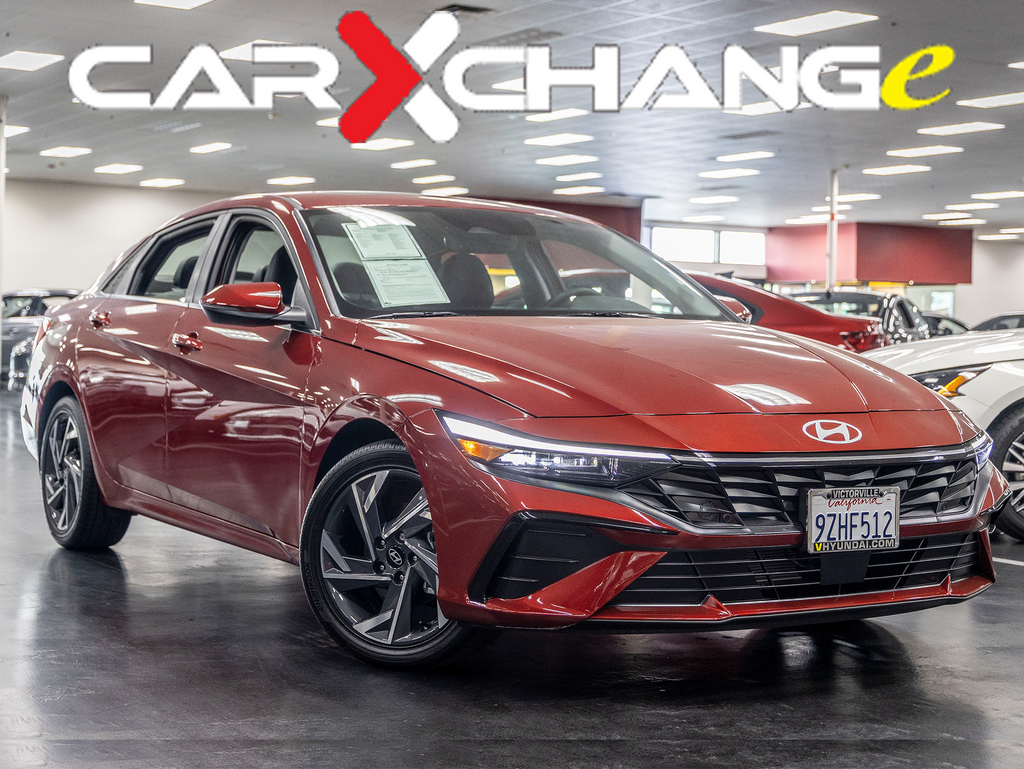 Used 2025 Hyundai Elantra Limited Sedan