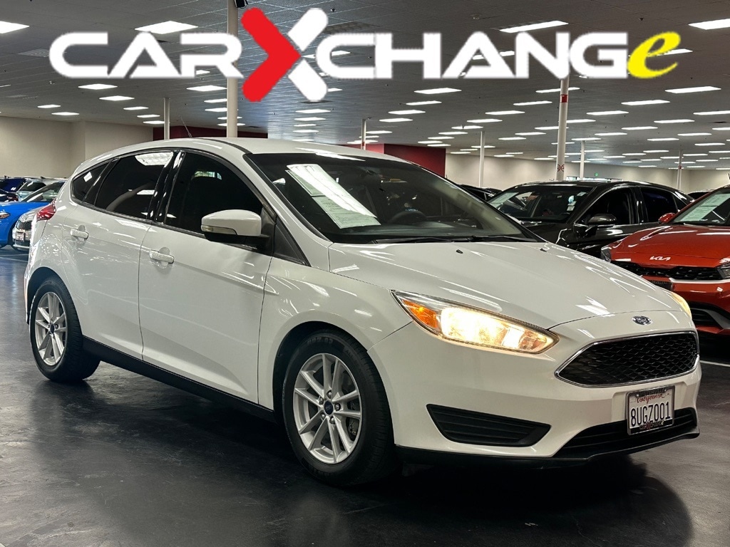 Used 2017 Ford Focus SE Hatchback