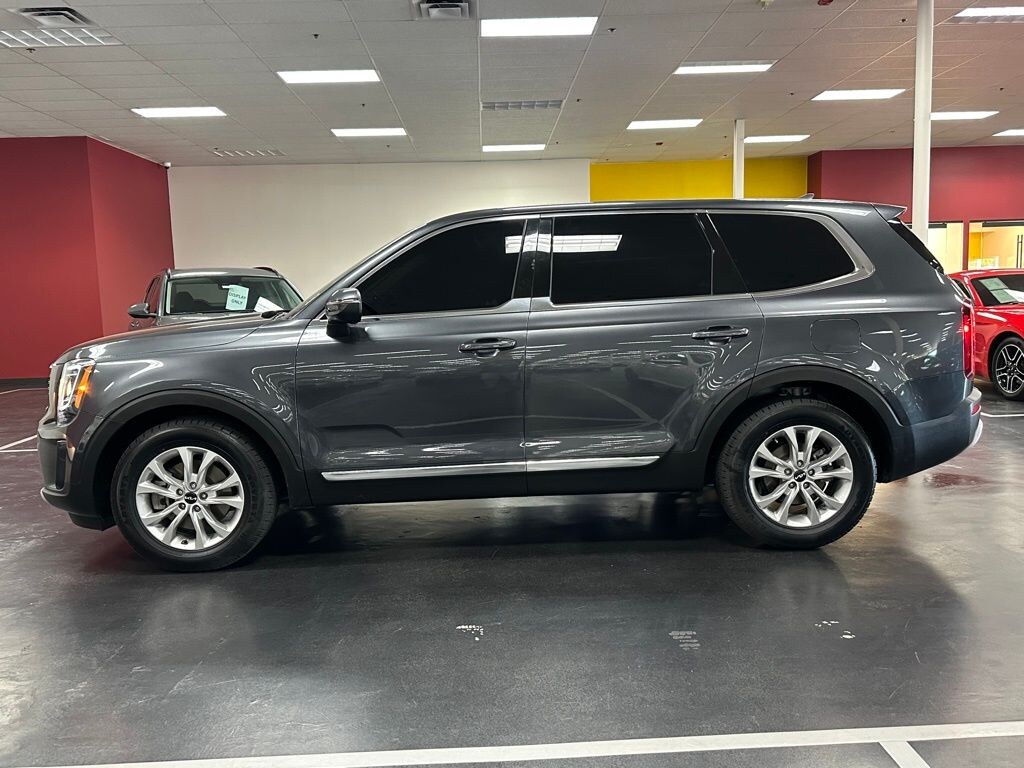 Used 2022 Kia Telluride LX SUV