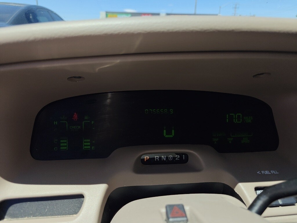 2004 Mercury Grand Marquis LS photo 2
