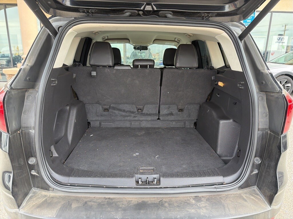 2019 Ford Escape SEL photo 3