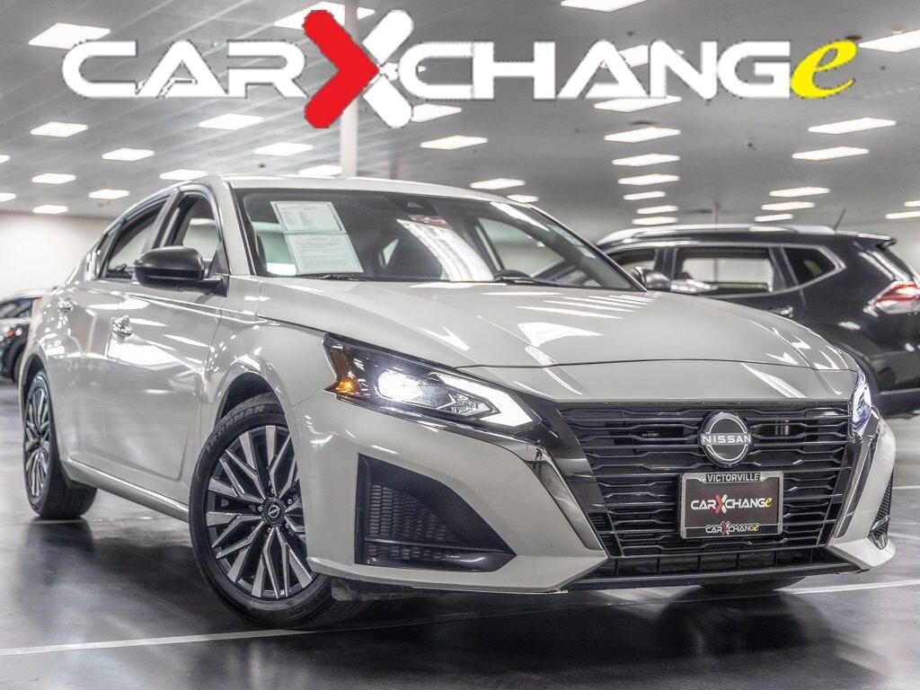 Used 2025 Nissan Altima SV Sedan