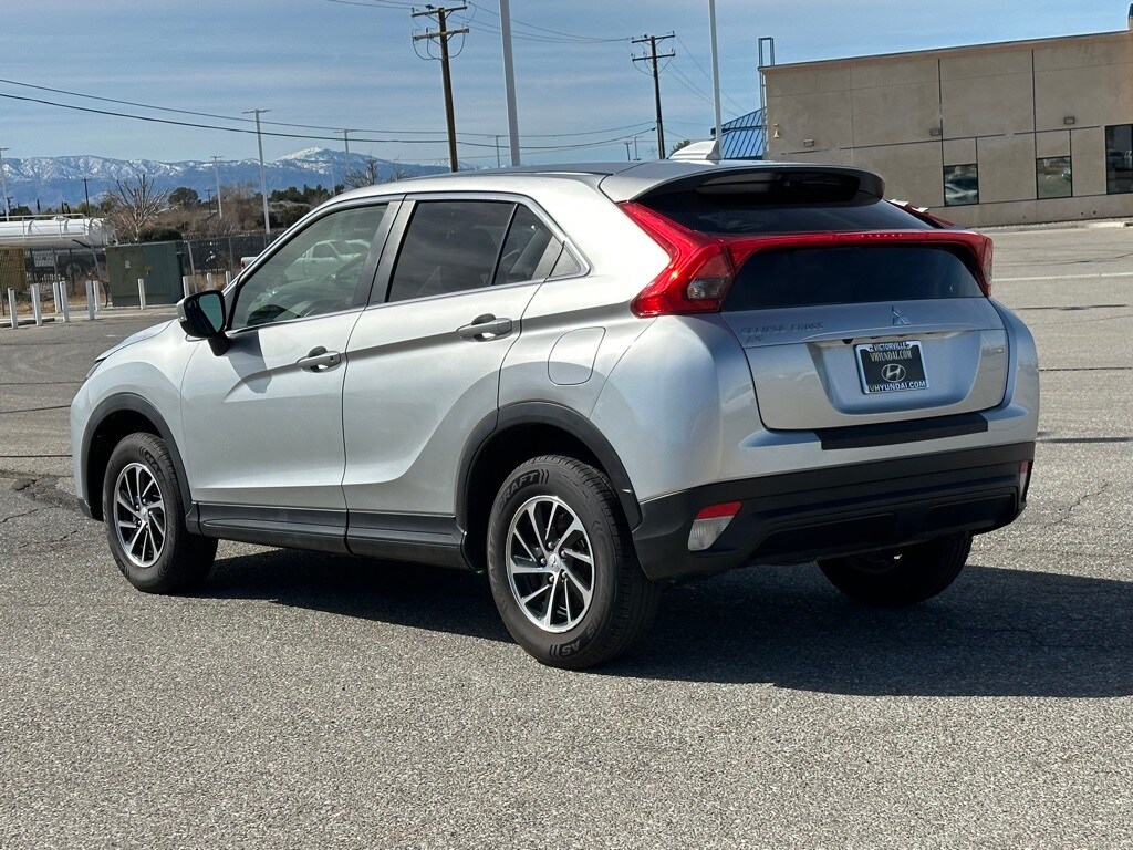 2020 Mitsubishi Eclipse Cross ES photo 4