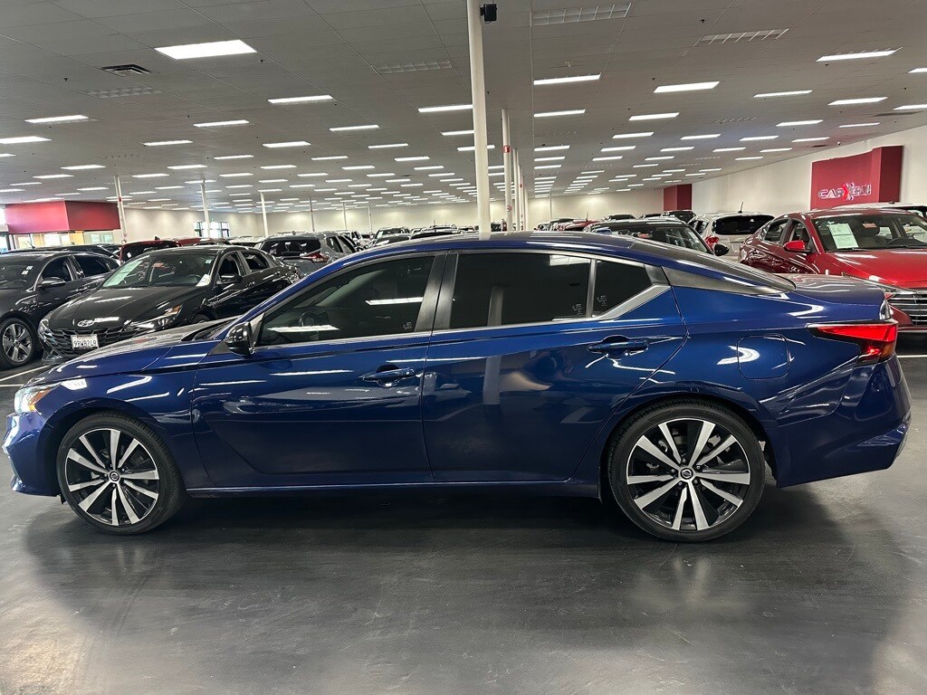 Used 2022 Nissan Altima 2.5 SR Sedan