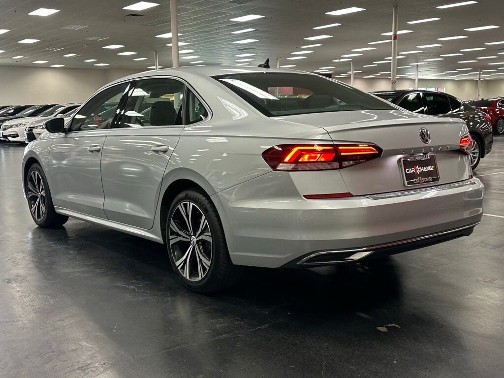 2021 Volkswagen Passat 2.0T SE photo 4