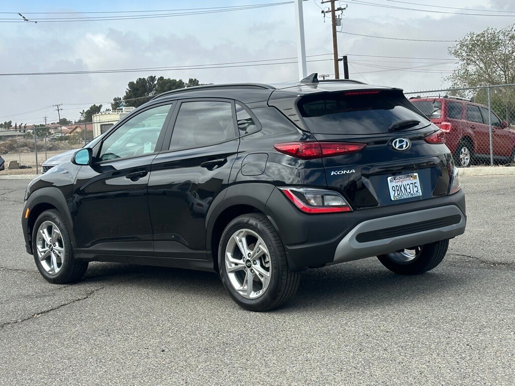 2022 Hyundai Kona SEL photo 4