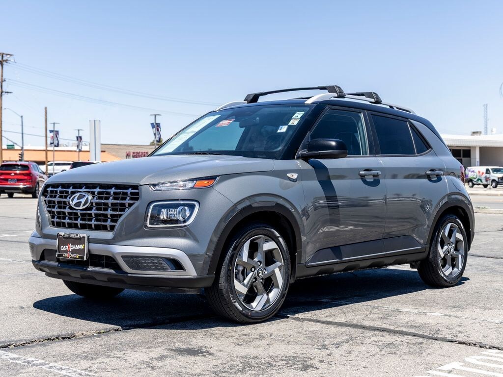 Used 2024 Hyundai Venue Limited SUV