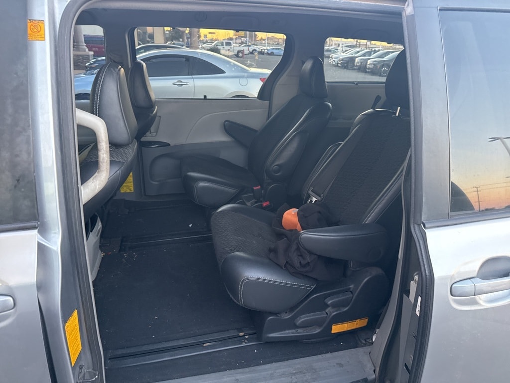 Used 2011 Toyota Sienna SE Van