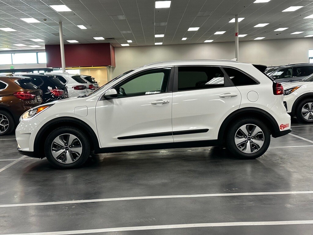 2018 Kia Niro Plug-In Hybrid LX photo 3