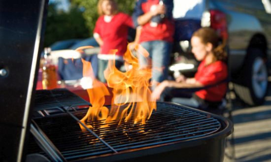 Tailgate safely this fall with our tips New Honda
dealer near Nashville TN