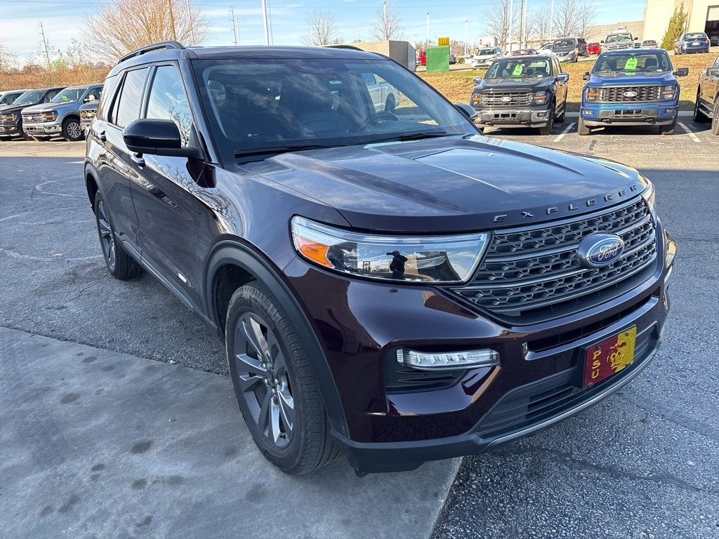 2022 Ford Explorer XLT's photo