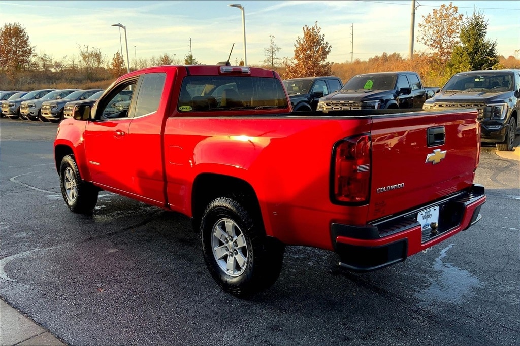 Used 2017 Chevrolet Colorado Work Truck with VIN 1GCHSBEA5H1315571 for sale in Kansas City, KS