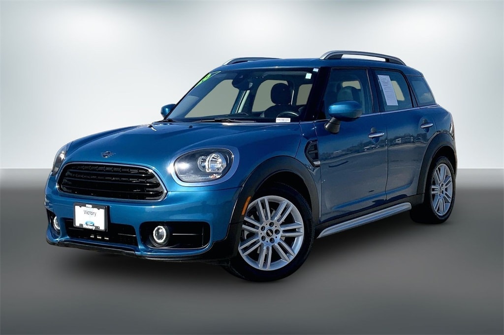 Used 2020 MINI Countryman Base with VIN WMZYW3C01L3L09946 for sale in Kansas City