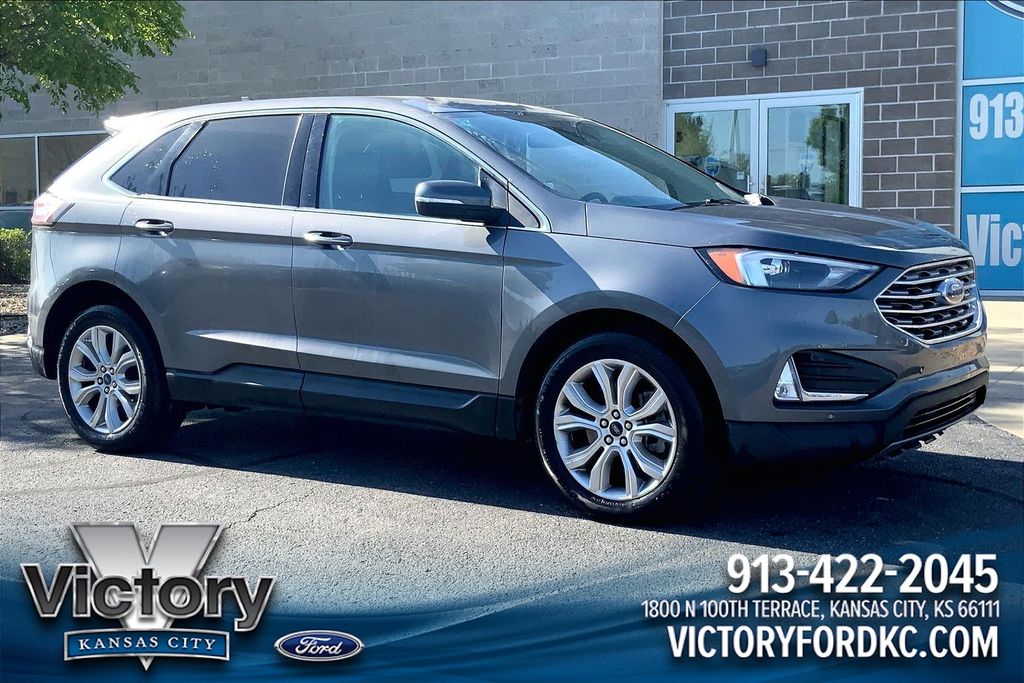2022 Ford Edge Titanium