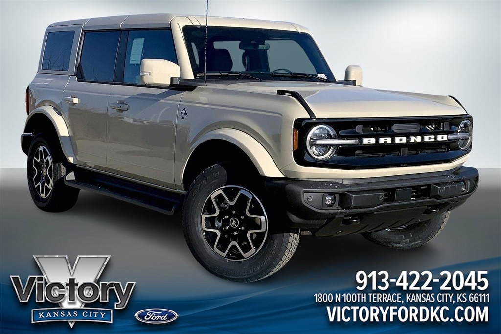 2025 Ford Bronco 4-Door Outer Banks's photo