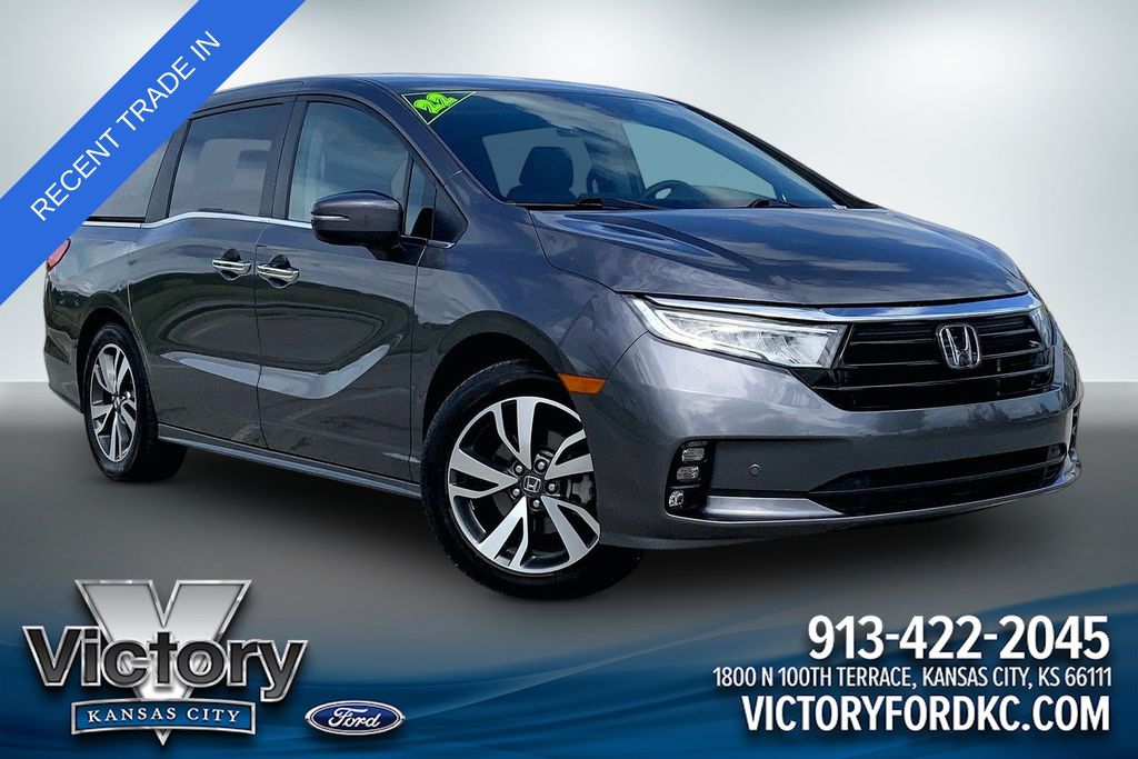2022 Honda Odyssey Touring's photo