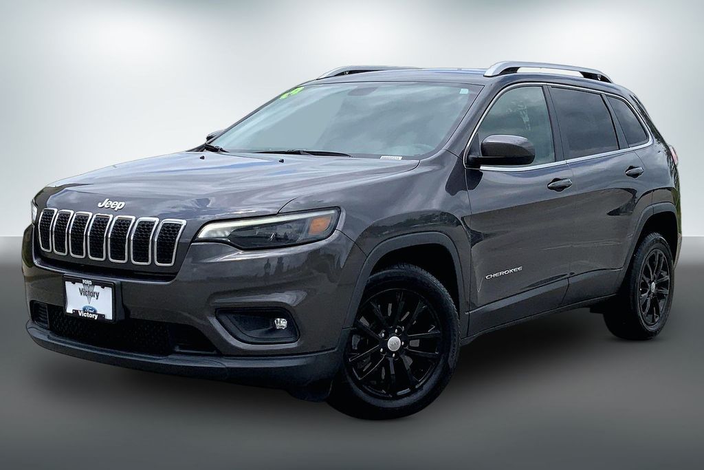 Used 2019 Jeep Cherokee Latitude Plus with VIN 1C4PJLLB9KD178544 for sale in Kansas City