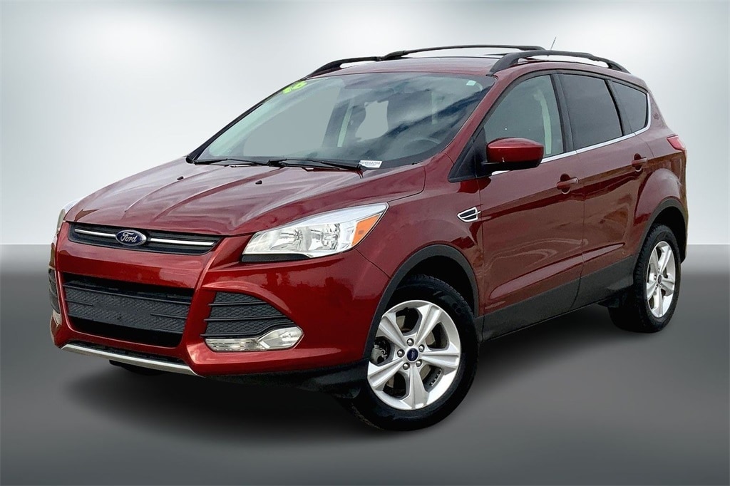 Used 2016 Ford Escape SE with VIN 1FMCU9GXXGUC53897 for sale in Kansas City